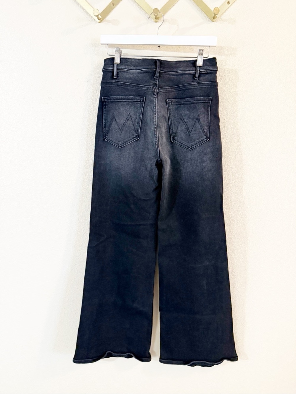 Mother The Hustler Roller Sneak Jeans in Not Today Satan Grey Black Wash Size 30 - Picture 8 of 10